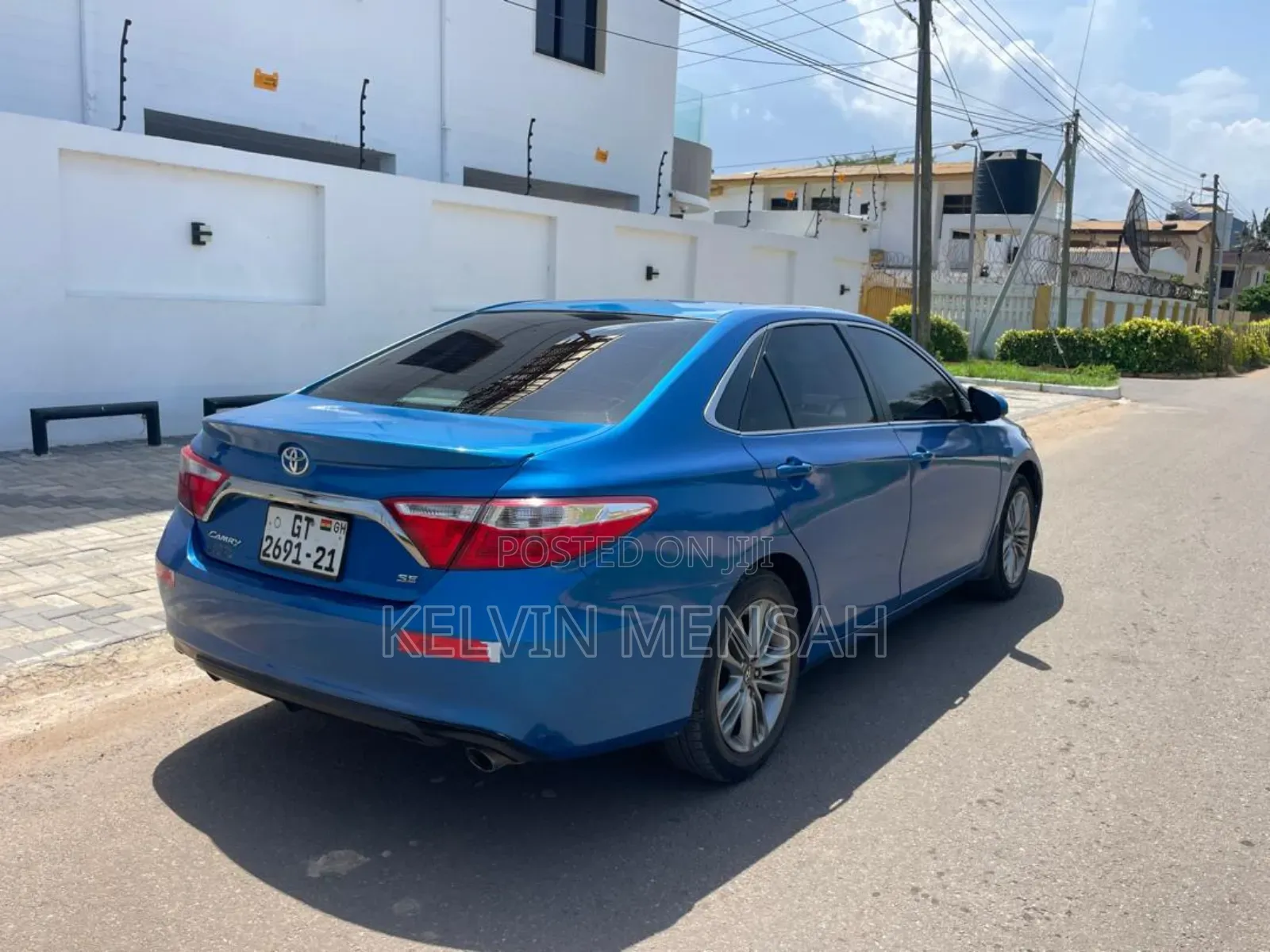Toyota Camry LE 4dr Sedan (2.5L 4cyl 6A) 2017 Blue