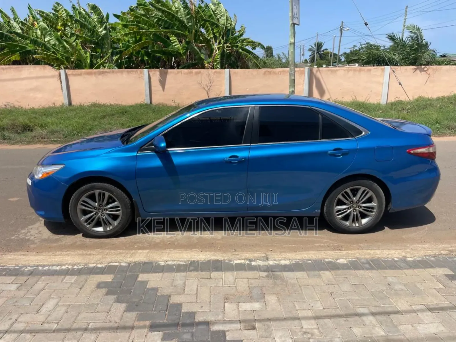 Toyota Camry LE 4dr Sedan (2.5L 4cyl 6A) 2017 Blue