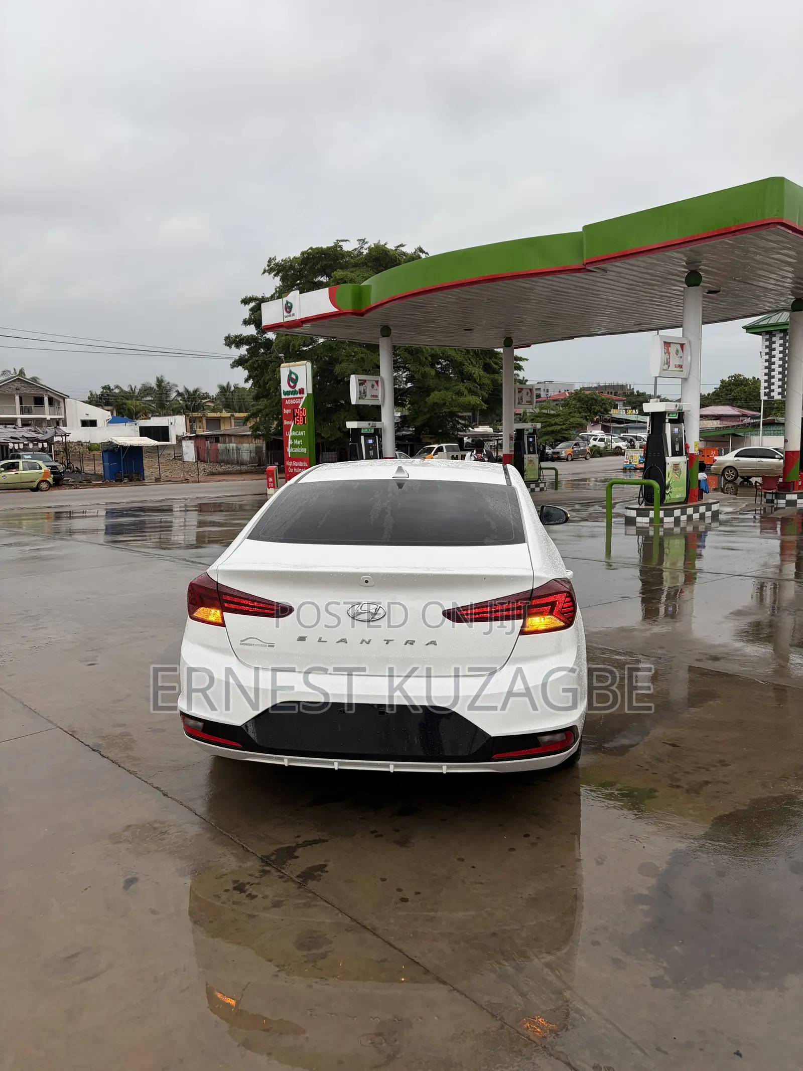 Hyundai Elantra 2019 White