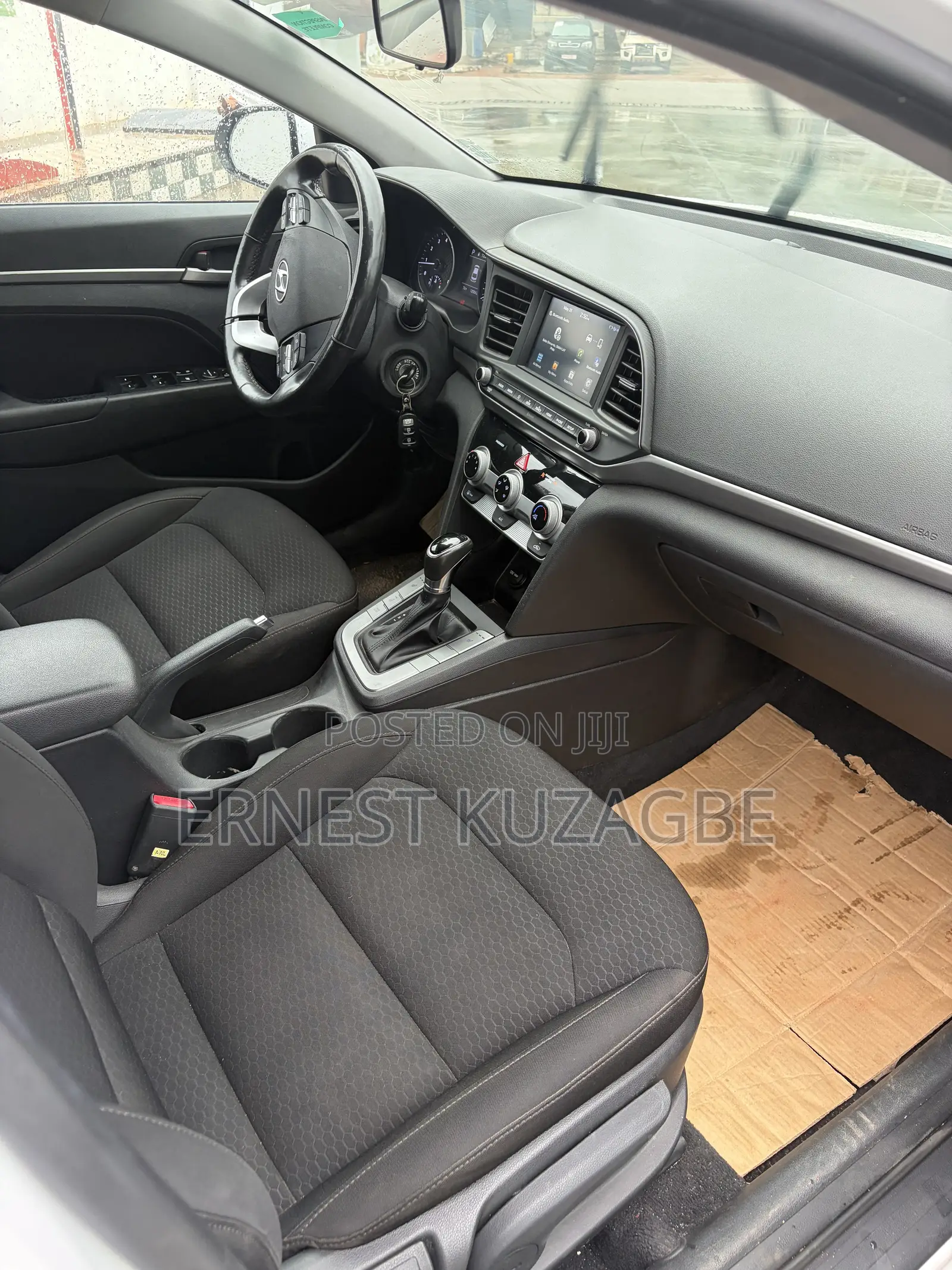 Hyundai Elantra 2019 White
