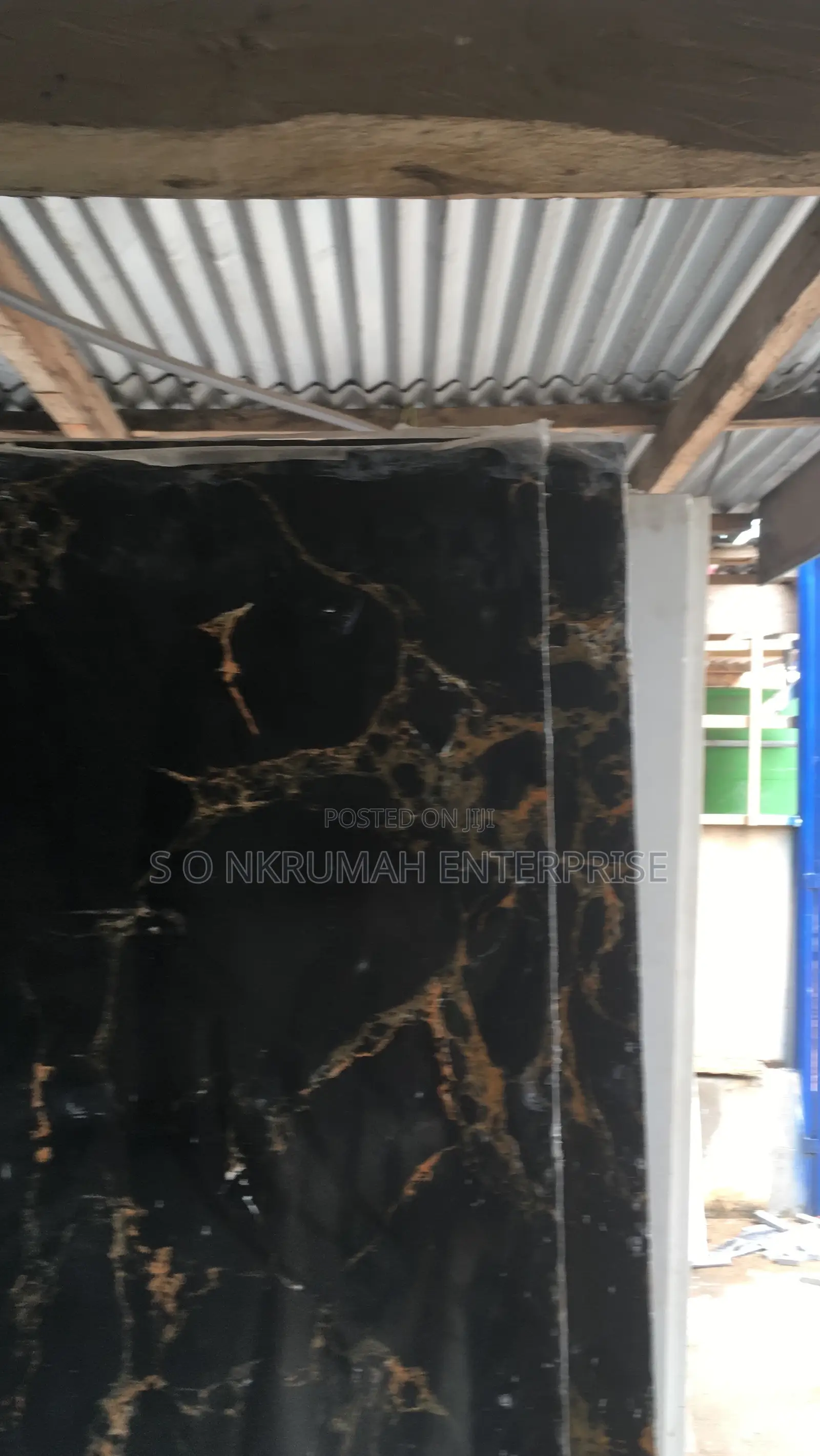 Quartz and Marble for Kitchen Countertops. Size: 9 Feet by 6 Feet