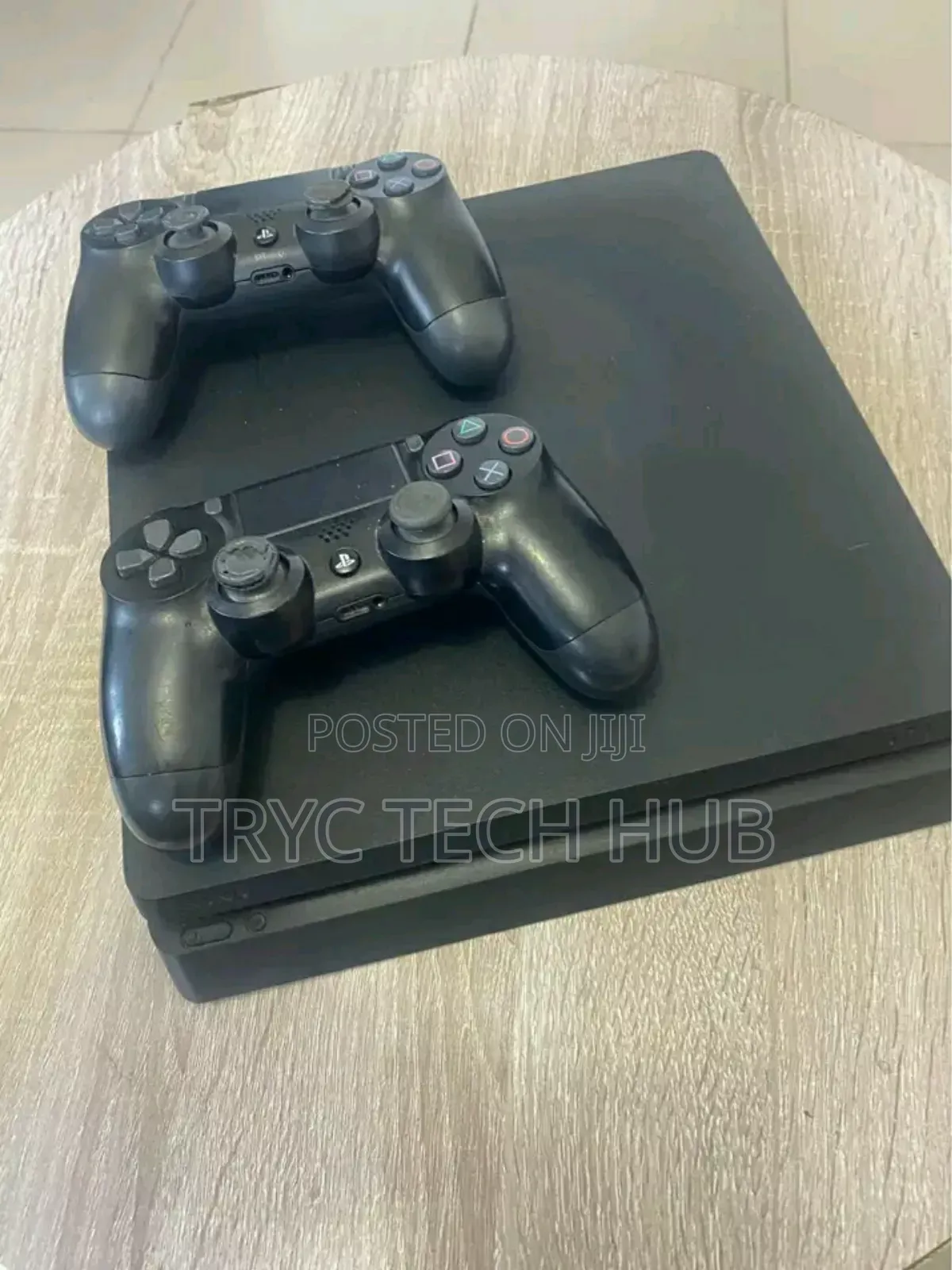 Ps4 Slim With Two Pad
