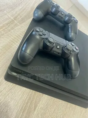 Ps4 Slim With Two Pad