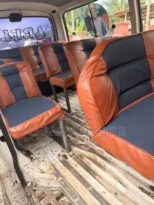Toyota HiAce 2010 White
