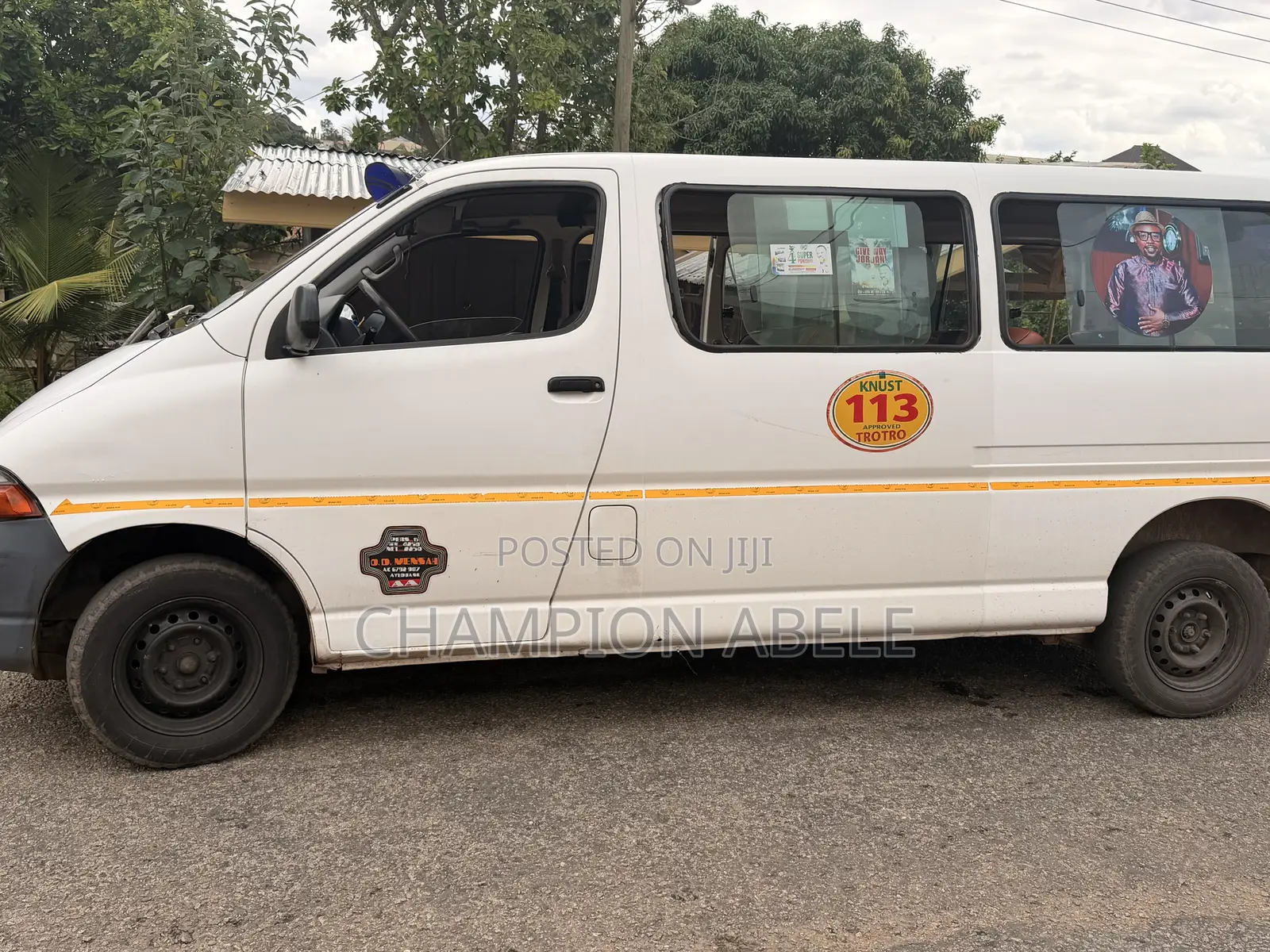 Toyota HiAce 2010 White