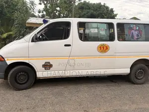 Toyota HiAce 2010 White