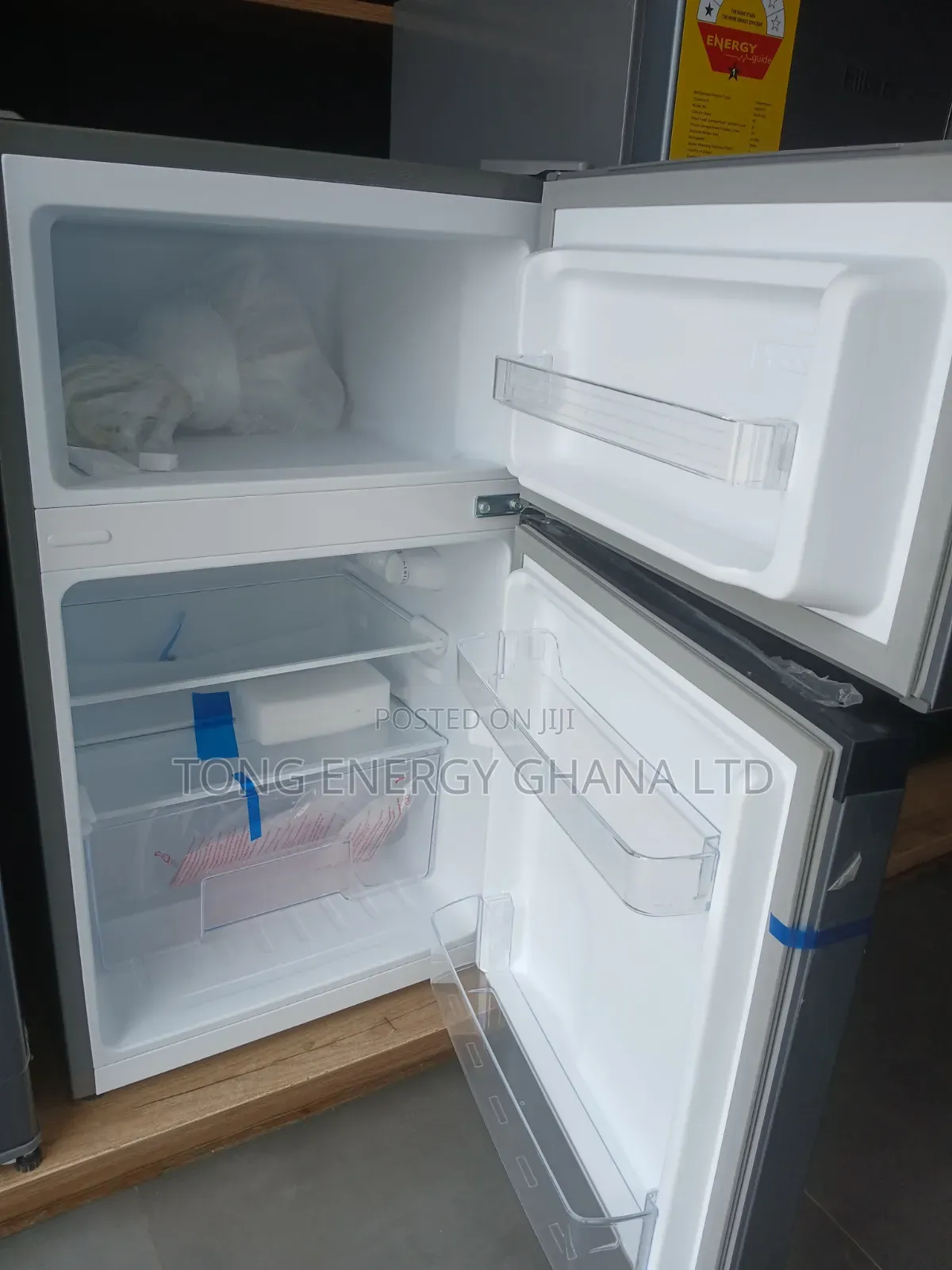 Good Quality 86l Double Door Fridge Big Inside Space.