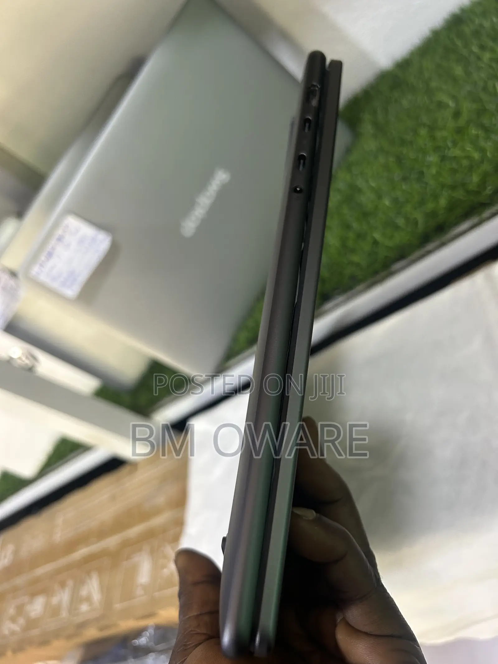 New Laptop Lenovo Yoga 7i 16GB Intel Core Ultra 7 SSD 1T