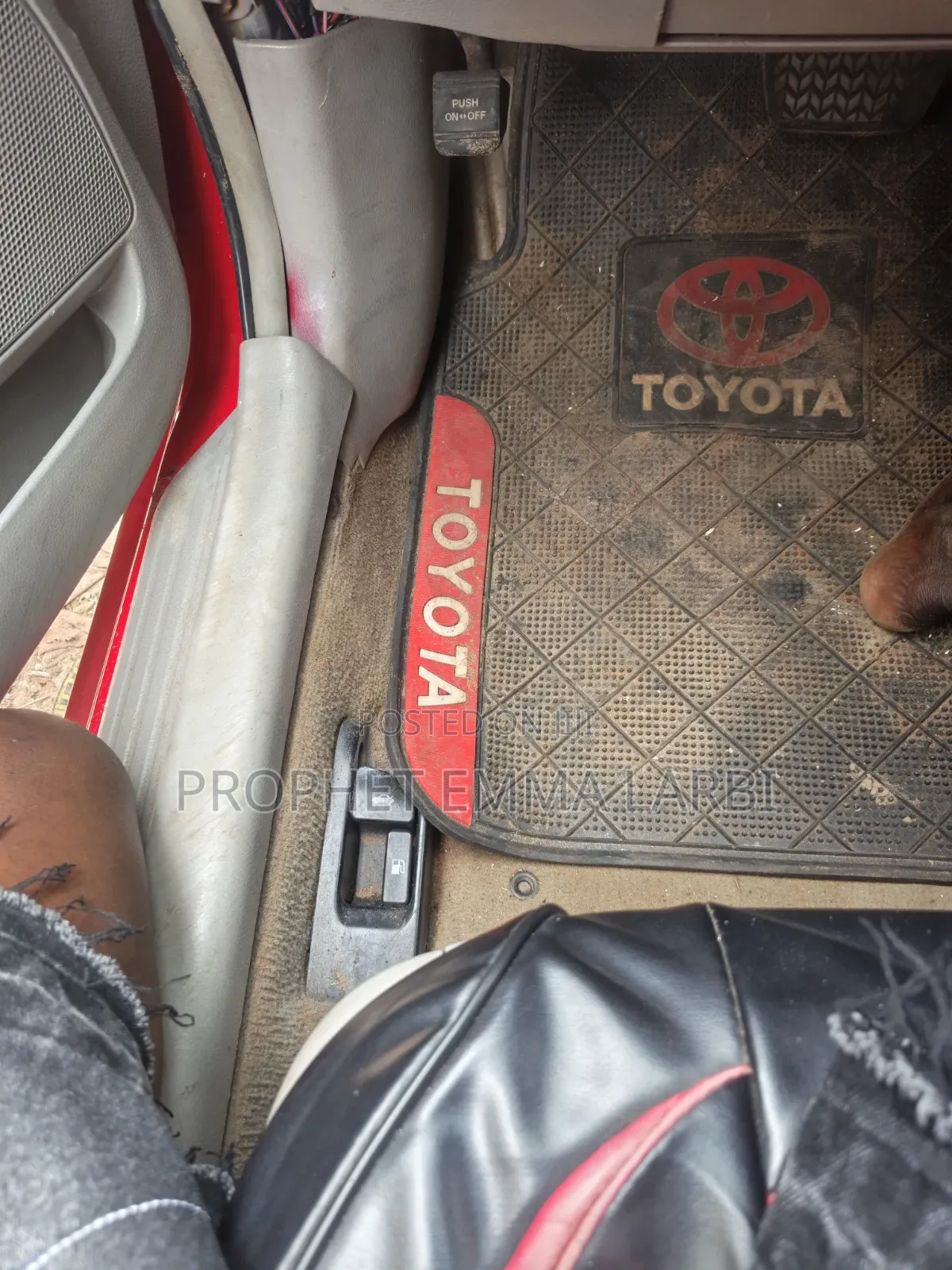 Toyota Camry Base 4dr Sedan (2.4L 4cyl 5M) 2009 Red
