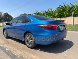 Toyota Camry LE 4dr Sedan (2.5L 4cyl 6A) 2017 Blue