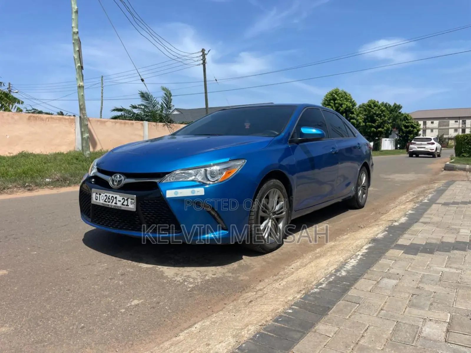 Toyota Camry LE 4dr Sedan (2.5L 4cyl 6A) 2017 Blue