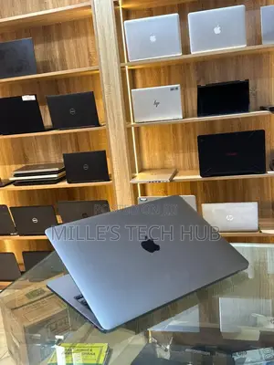 Laptop Apple MacBook Pro 2020 16GB Intel Core i5 SSD 512GB