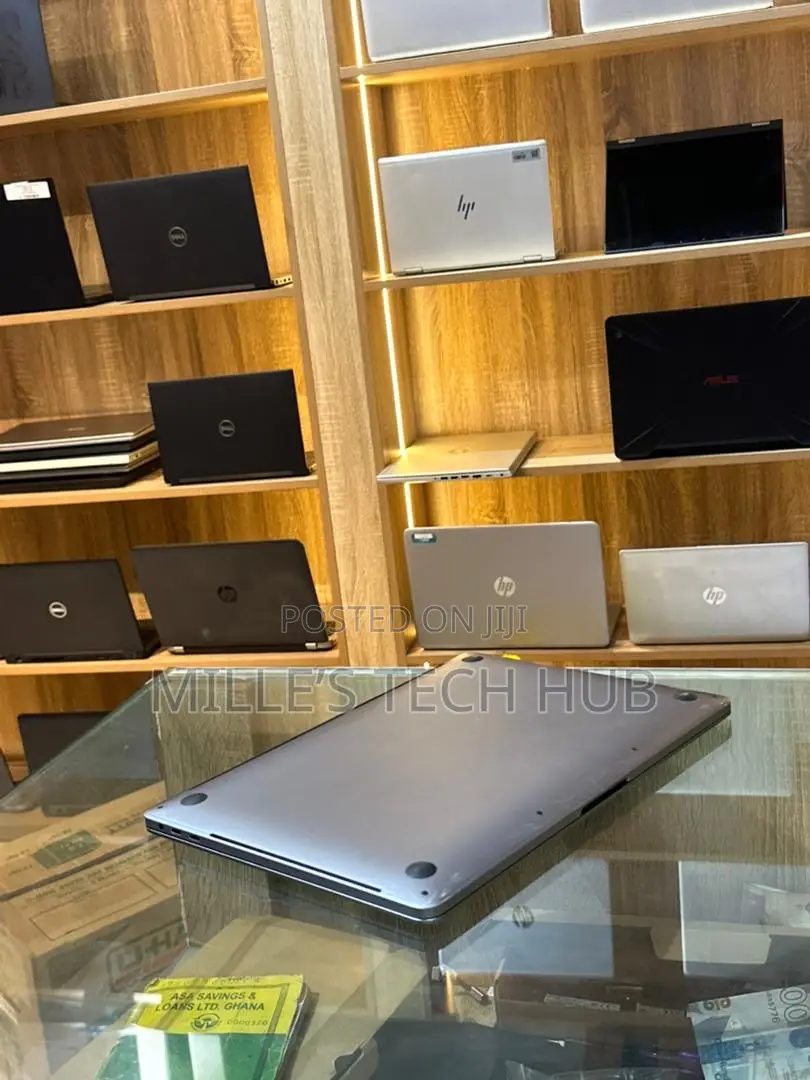 Laptop Apple MacBook Pro 2020 16GB Intel Core i5 SSD 512GB