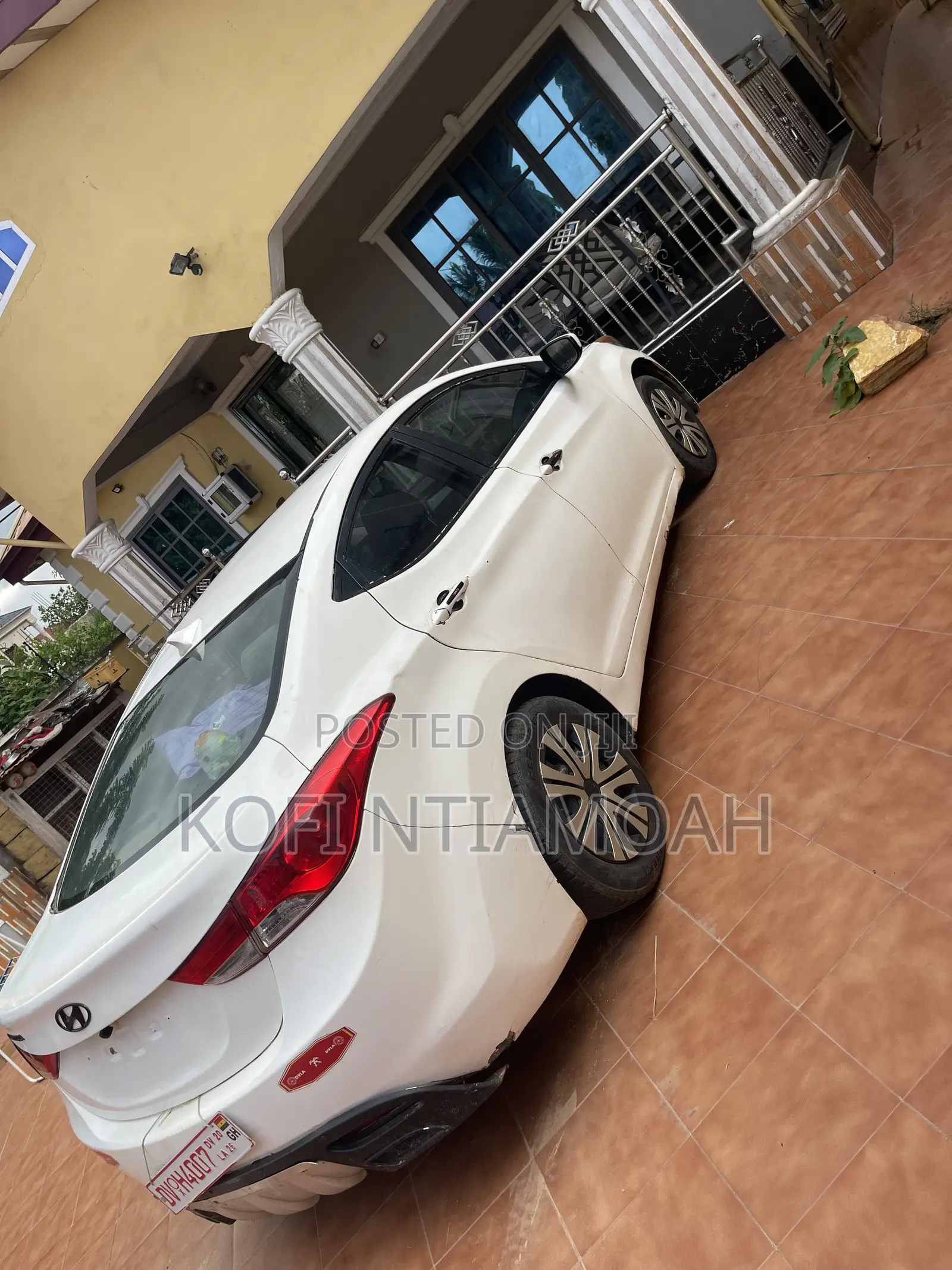 Hyundai Elantra GLS Sedan FWD (1.8L 4cyl 6M) 2013 White