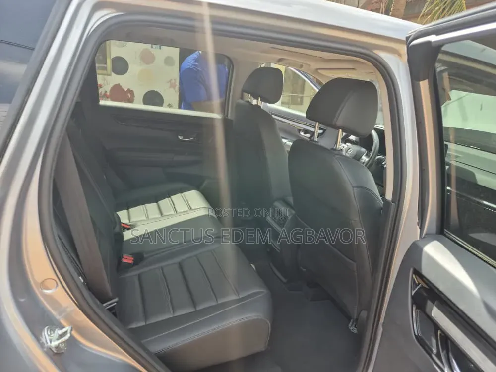 Honda CR-V 2023 Silver