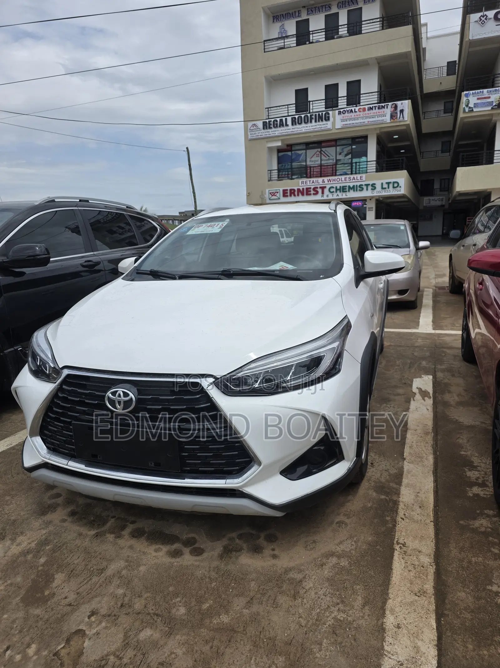 Toyota Yaris 2023 White