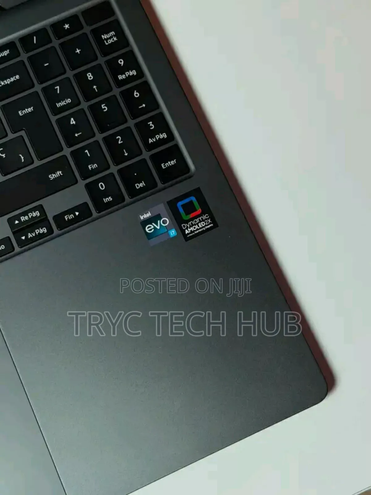 New Laptop Samsung Galaxy Book5 Pro 16GB Intel Core i7 SSD 1T