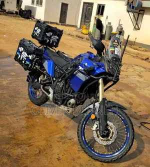 Yamaha 2023 Blue