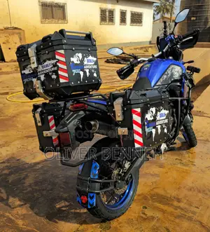 Yamaha 2023 Blue
