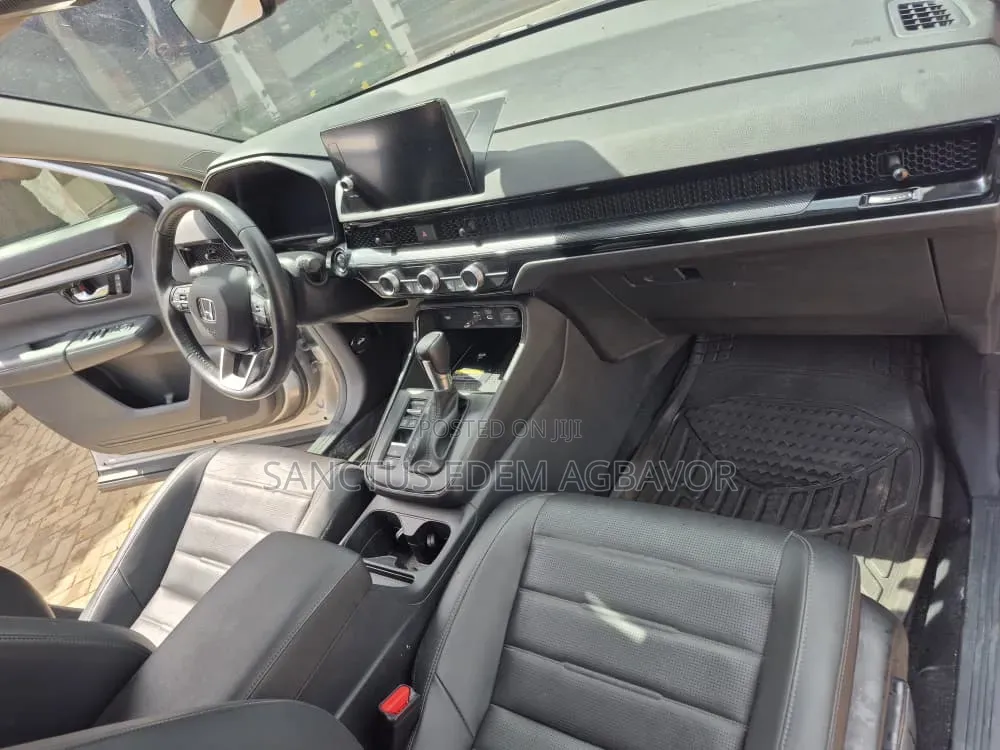 Honda CR-V 2023 Silver