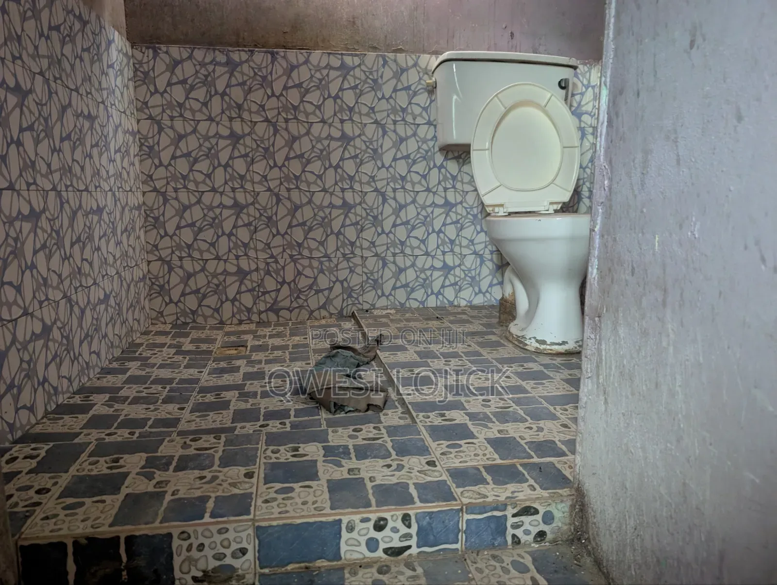 1bdrm Room & Parlour in Ga South Municipal for rent
