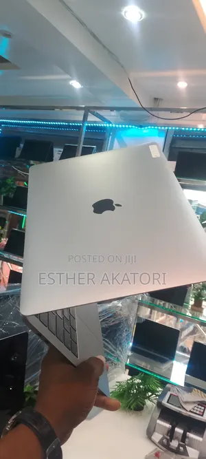Laptop Apple MacBook Pro 2019 16GB Intel Core i5 SSD 256GB