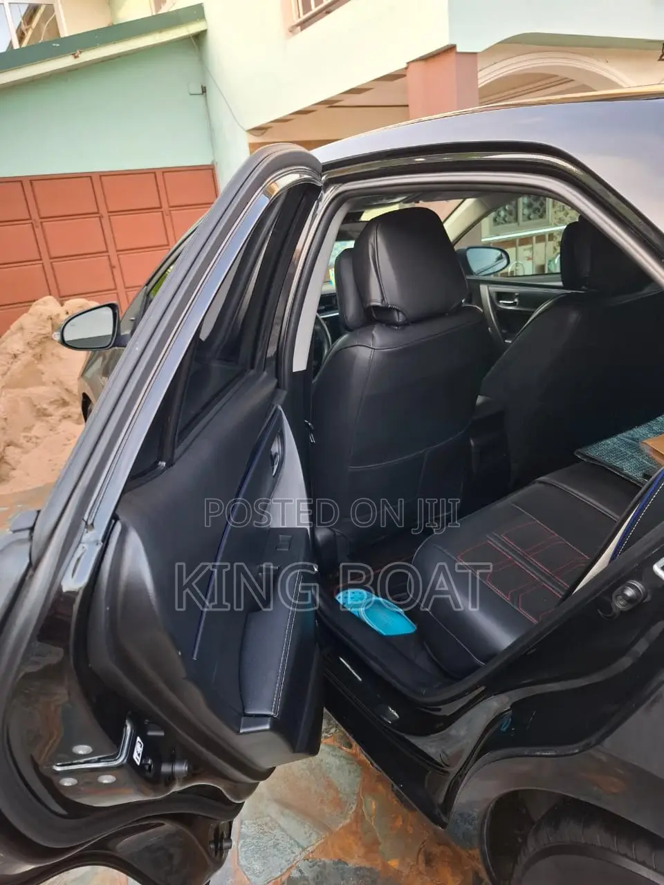 Toyota Corolla SE (1.8L 4cyl 2A) 2018 Blue