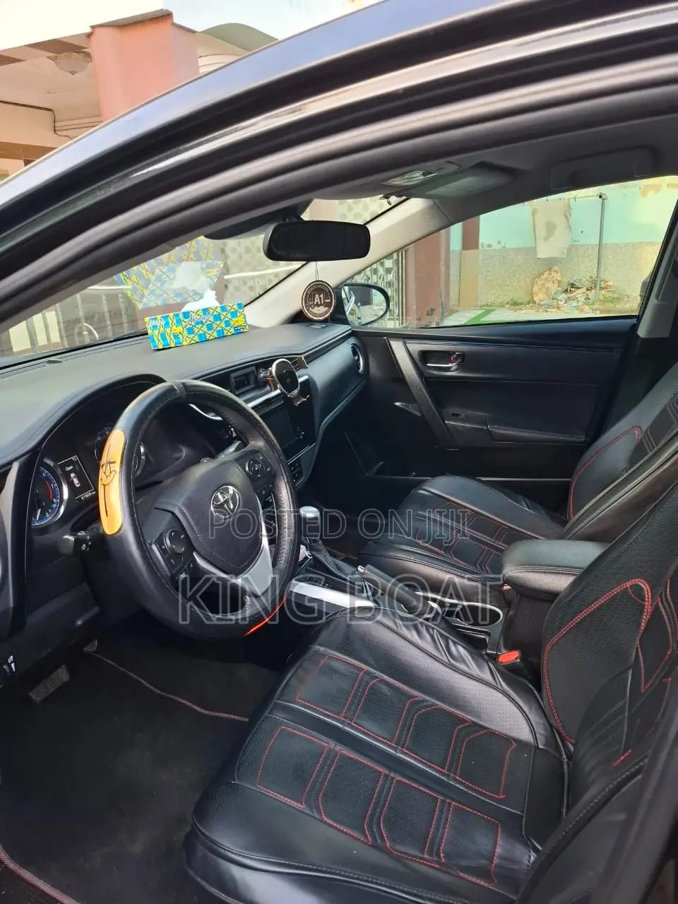 Toyota Corolla SE (1.8L 4cyl 2A) 2018 Blue