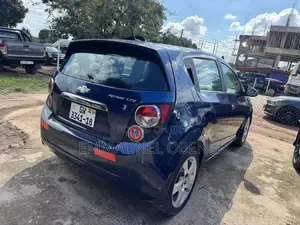 Chevrolet Sonic 2014 Blue