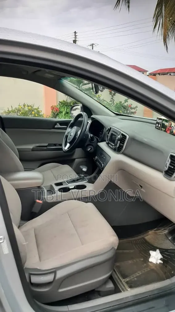 Kia Sportage EX 4dr SUV (2.4L 4cyl 6A) 2017 White
