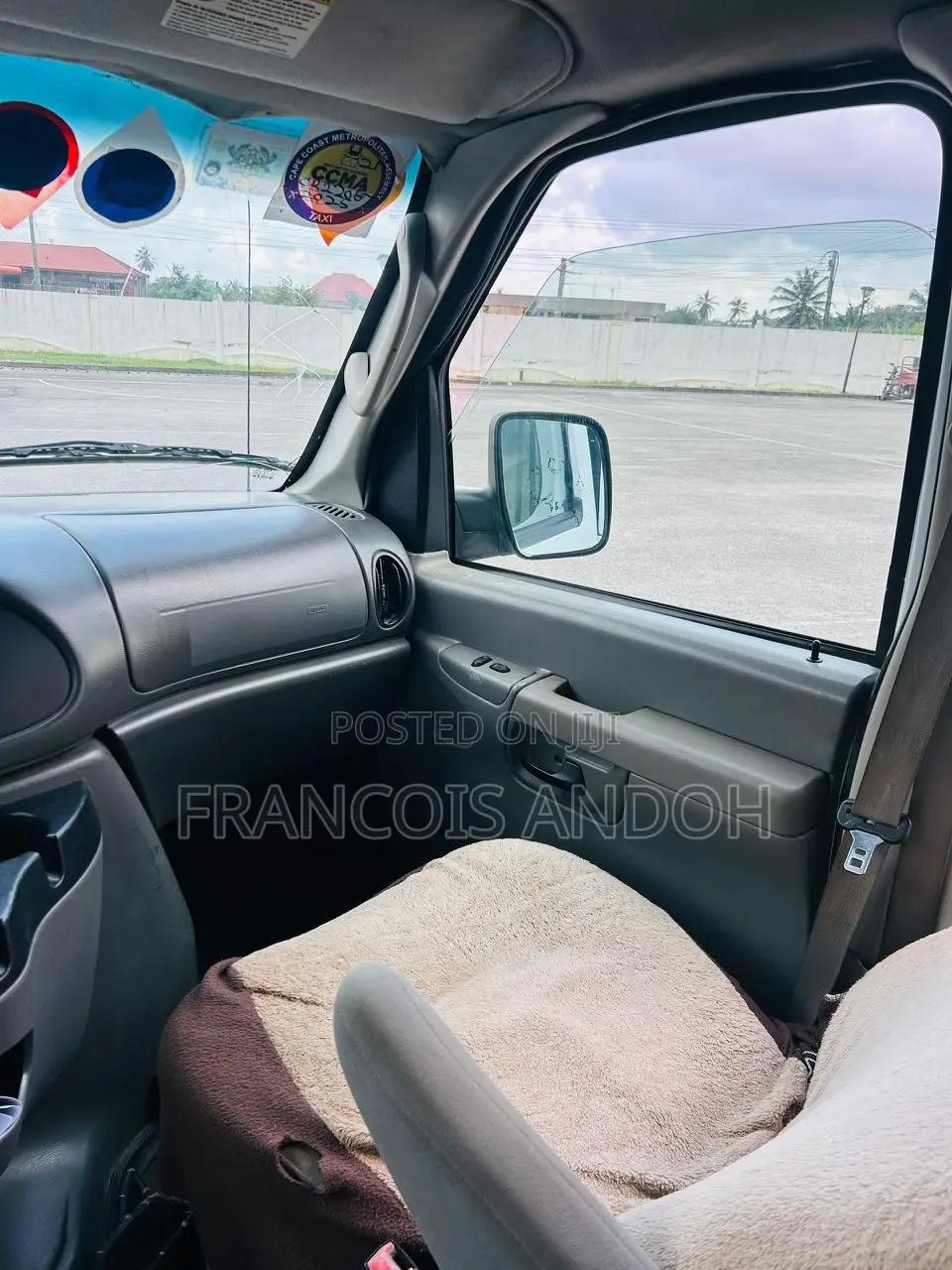 Ford E-350 Super Duty XL 2012 White