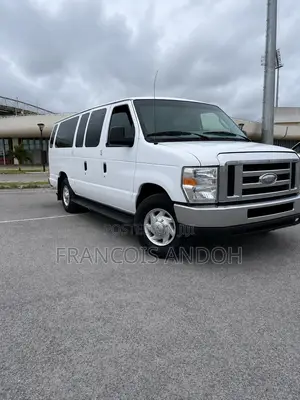Ford E-350 Super Duty XL 2012 White