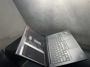 Laptop Lenovo ThinkPad E14 Gen 1 8GB Intel Core i5 SSD 256GB