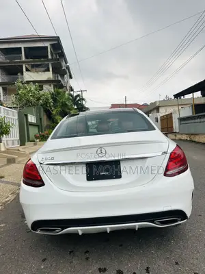 Mercedes-Benz C300 Sport 4Matic Sedan AWD (2.0L 4cyl 7A) 2017 White