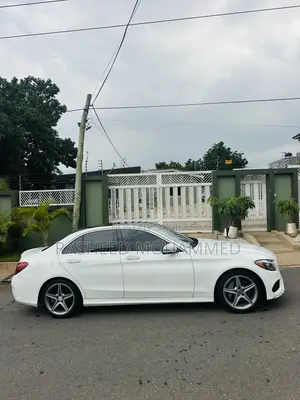 Mercedes-Benz C300 Sport 4Matic Sedan AWD (2.0L 4cyl 7A) 2017 White