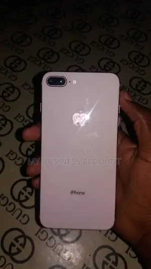 Apple iPhone 8 Plus 64 GB White