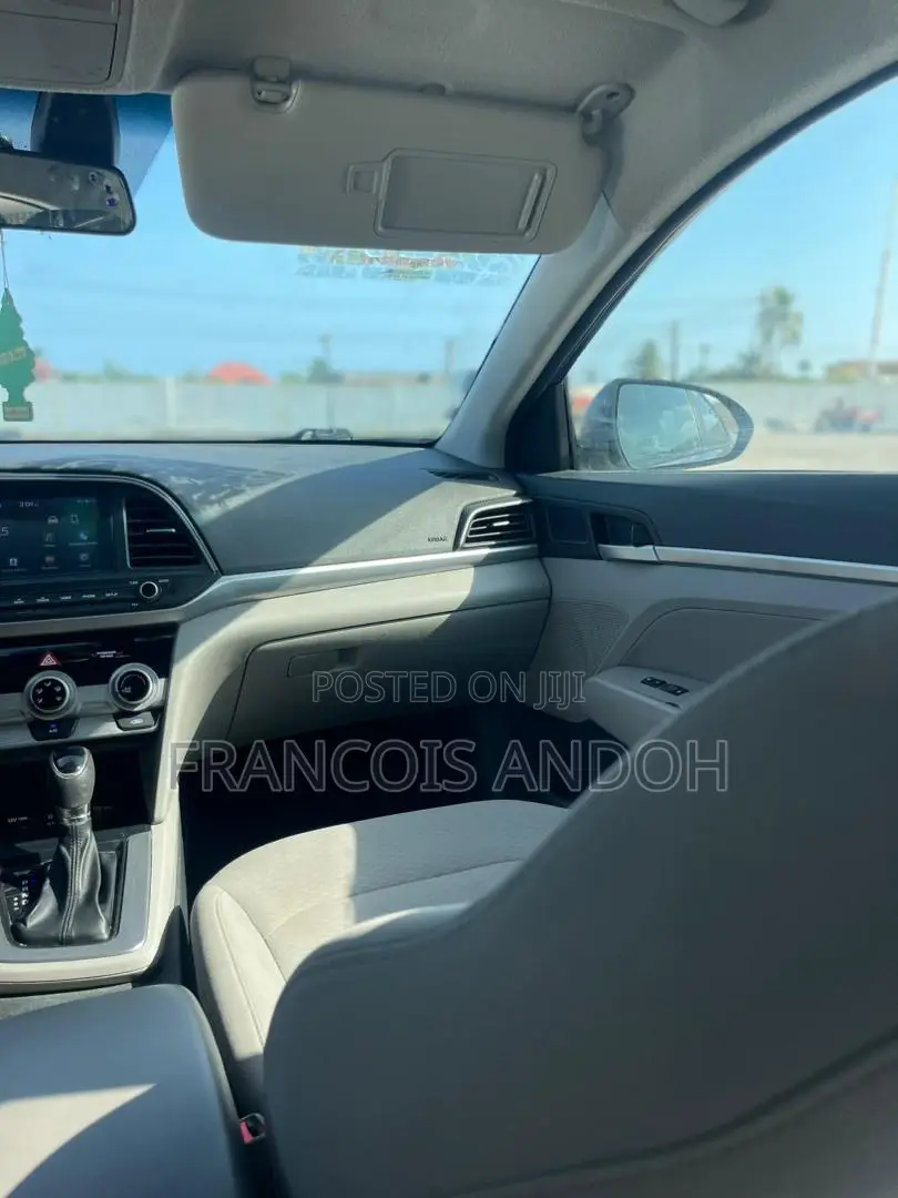 Hyundai Elantra 2019 Blue