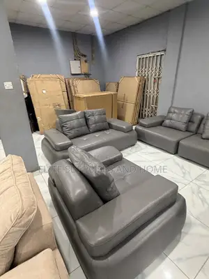 Couch / Sofa Set