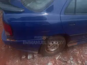 Hyundai Elantra Base 1992 Blue