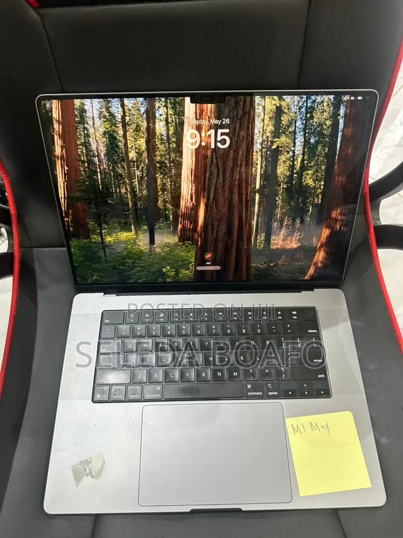 Laptop Apple MacBook Pro 32GB Apple M1 Max SSD 1T