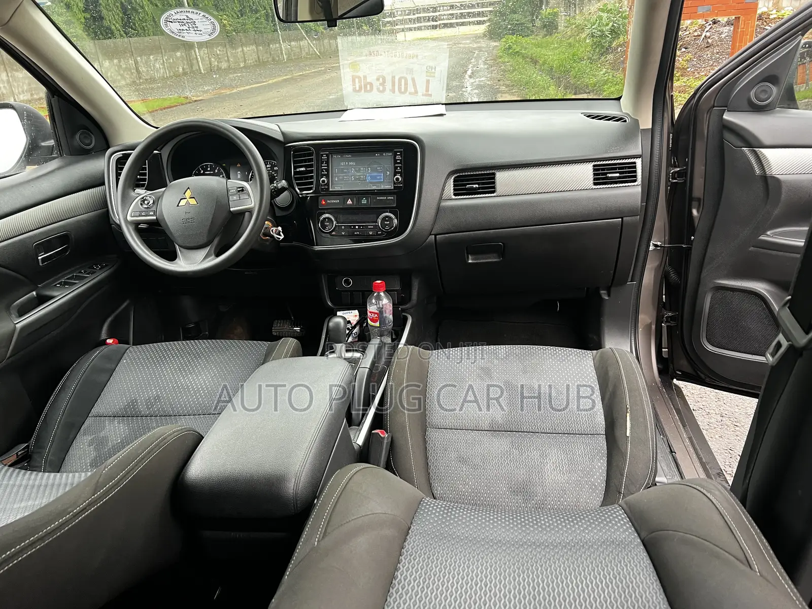 Mitsubishi Outlander 2018 Brown