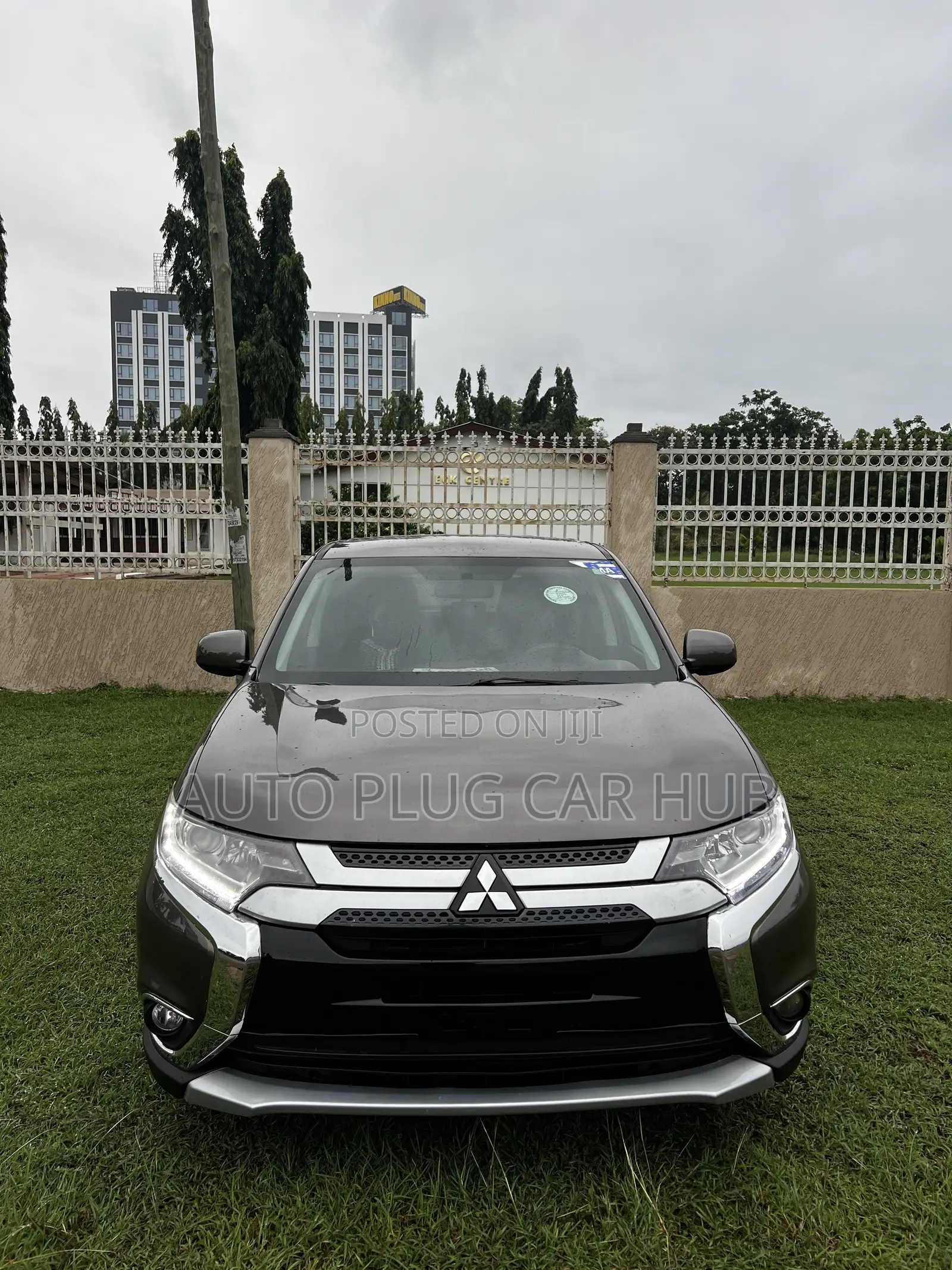 Mitsubishi Outlander 2018 Brown