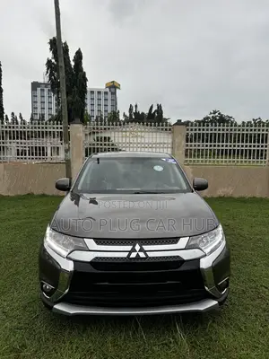 Mitsubishi Outlander 2018 Brown