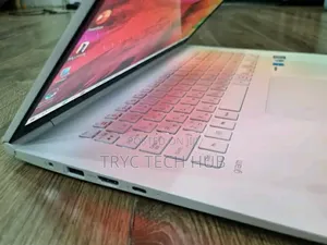 New Laptop LG Gram 15.6 16GB Intel Core i5 SSD 1T