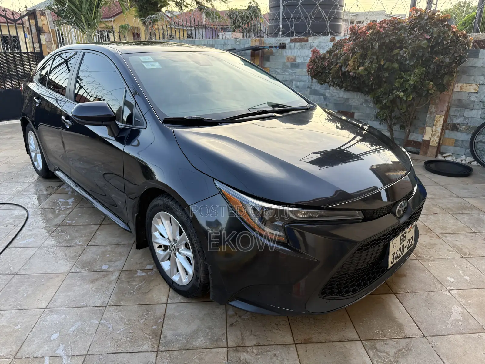 Toyota Corolla LE 2020 Black
