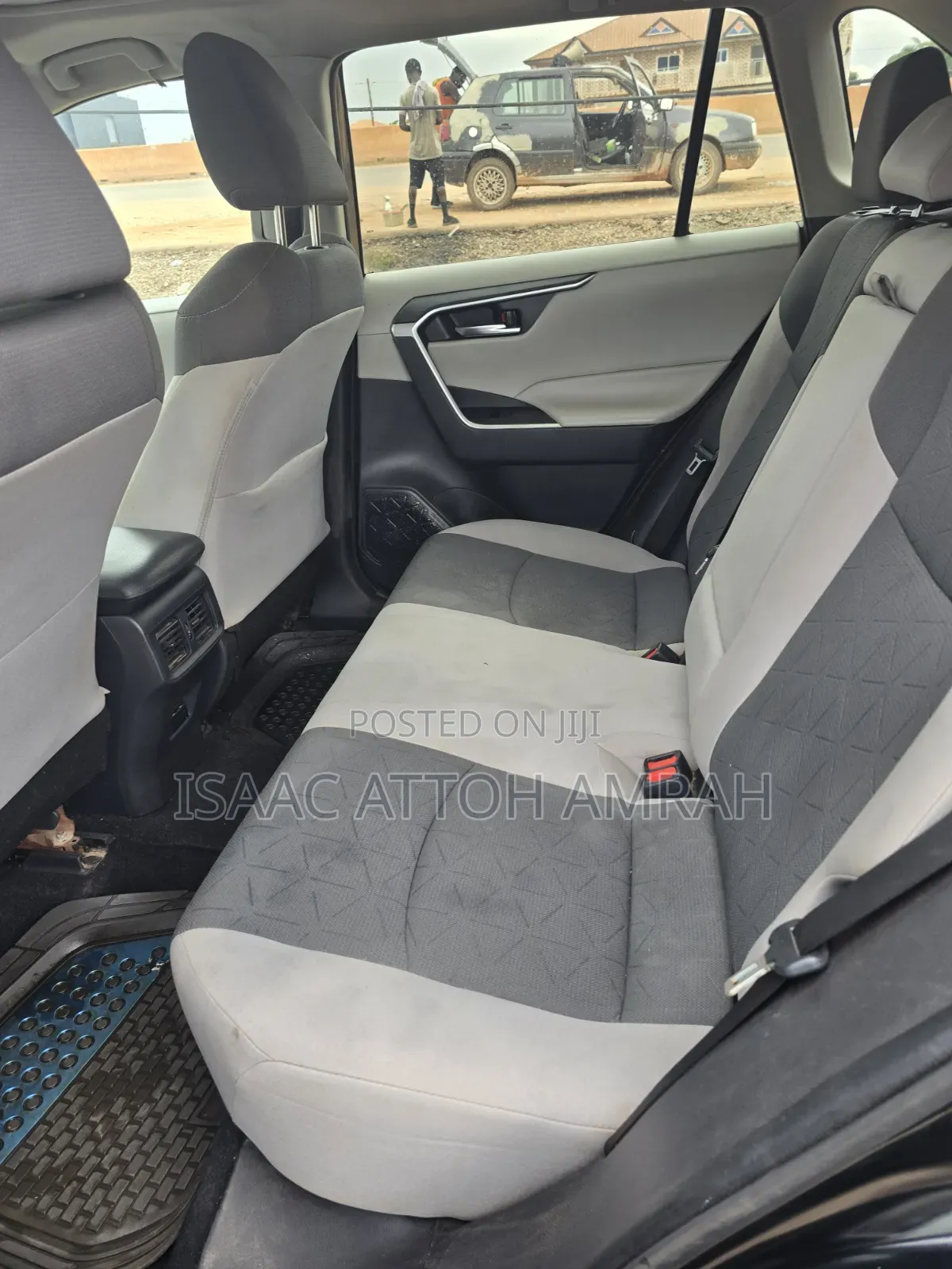 Toyota RAV4 XLE AWD 2019 Black
