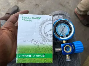Single Manifold Gauge Metal