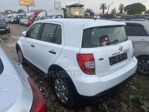 Toyota Urban Cruiser 2012 White