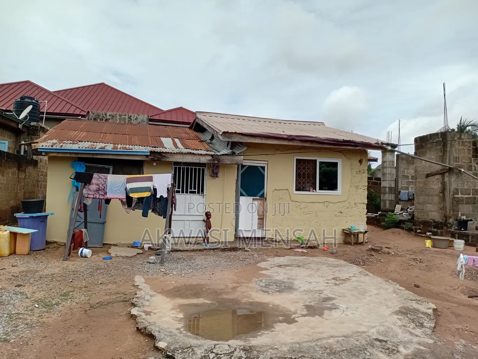 3bdrm House in Sanitra, Amasaman for sale