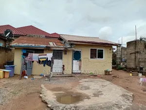 3bdrm House in Sanitra, Amasaman for sale